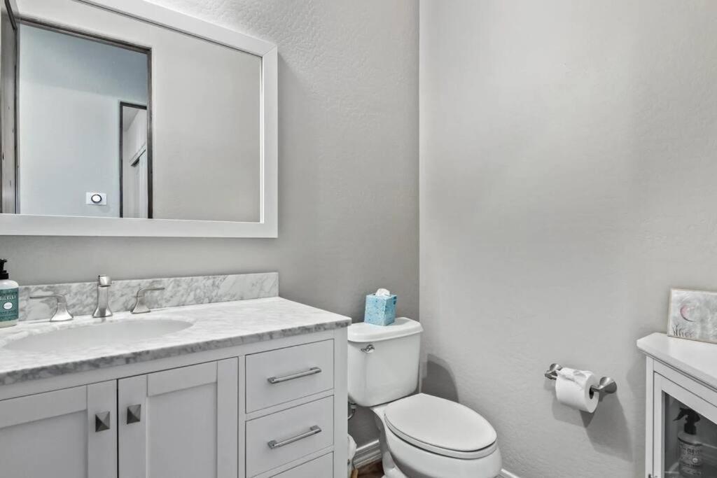 Phoenix Home With Heated Pool, Desert Views & Hot Tub Anthem Eksteriør billede