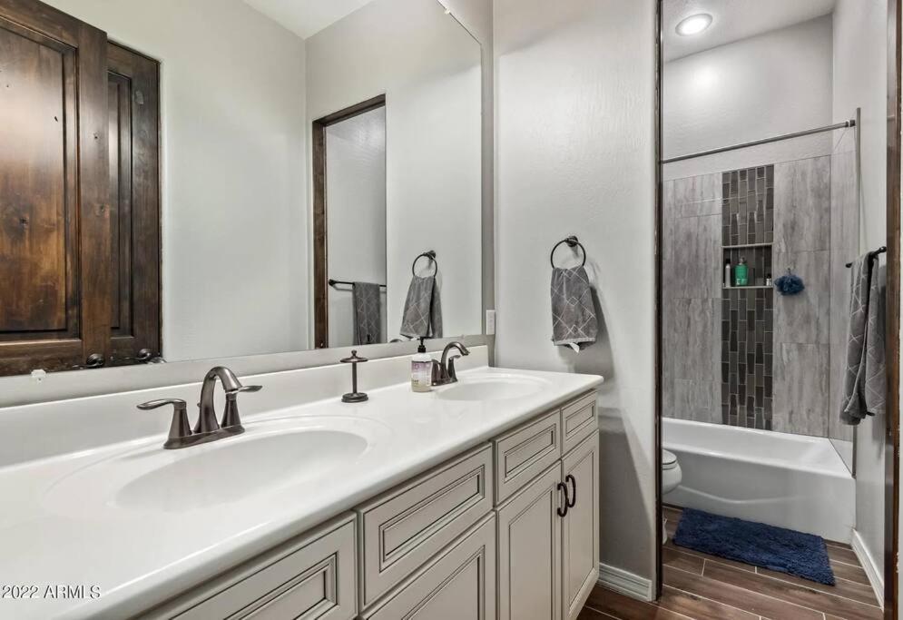 Phoenix Home With Heated Pool, Desert Views & Hot Tub Anthem Eksteriør billede